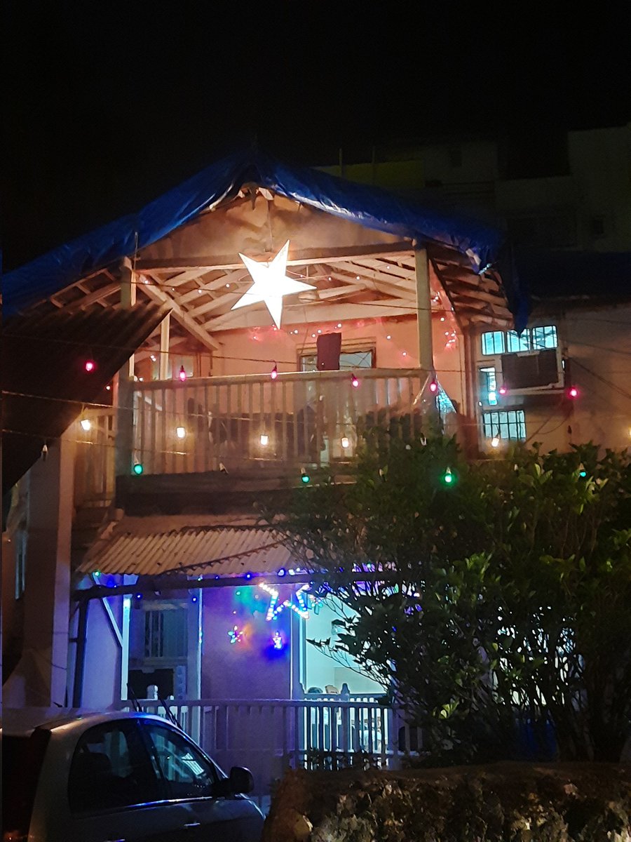 urvashisarkar07's tweet photo. #Christmas walk in Chuim, a small village near Bandra, courtesy a Mumbai based walking tour group @Khaki_Tours. I followed it up with hot cranberry toddy. Memorable. https://t.co/sn6K3qJwuu
