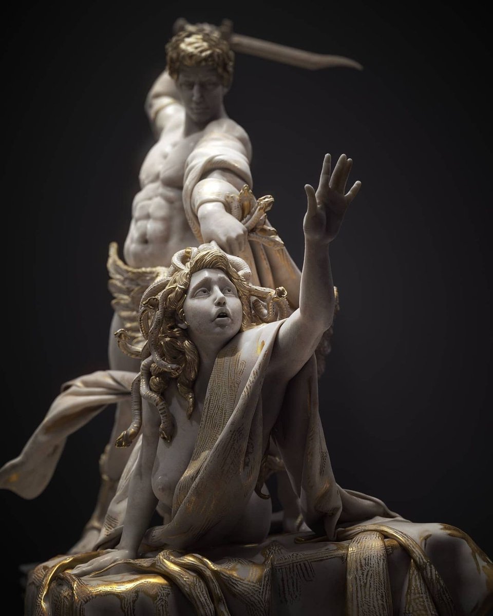 AcademiaAesthe1's tweet photo. "Medusa and Perseus" - 3D sculpture by Doc Zenith. https://t.co/0Fu94rEsrX
