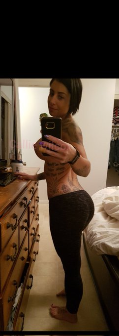 One more merry Christmas to all of my fans 💋💋💋 https://t.co/oxIuqYQSZr