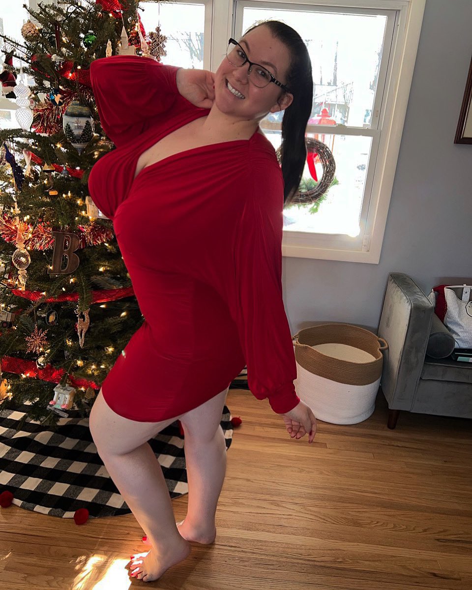 amouredelavie's tweet photo. I hope you all had a wonderful Christmas! ✨ https://t.co/P2AWjlGKPM