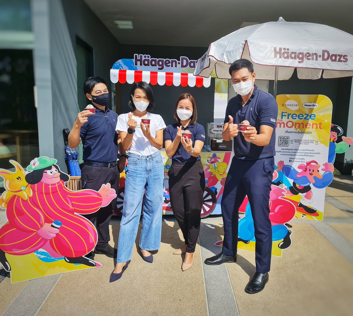 Pitchayapond2's tweet image. 🌈💖  Have a Freeze Day  🌈💖
#FreezeTheMoment 
ยกขบวนไอศกรีม Haagen Dazs 🍧🍨มาเสริฟความสุขแบบไม่ยั้ง ให้ลูกค้าของ "แสนสิริ " #อณาสิริรังสิตคลอง2 #แสนสิริ 
#SansiriXHaagenDazs #FreezeTheDeals #MadeForLife