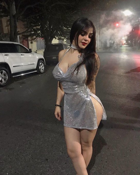 Feliz navidad , denle rt y les env&iacute;o sorpresa 😍😍 https://t.co/6TPfOffdsW