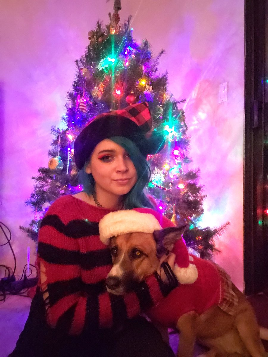nynjakat's tweet photo. I have to be the most emo person around the Christmas tree #gothsanta https://t.co/8YPo6P9gnl