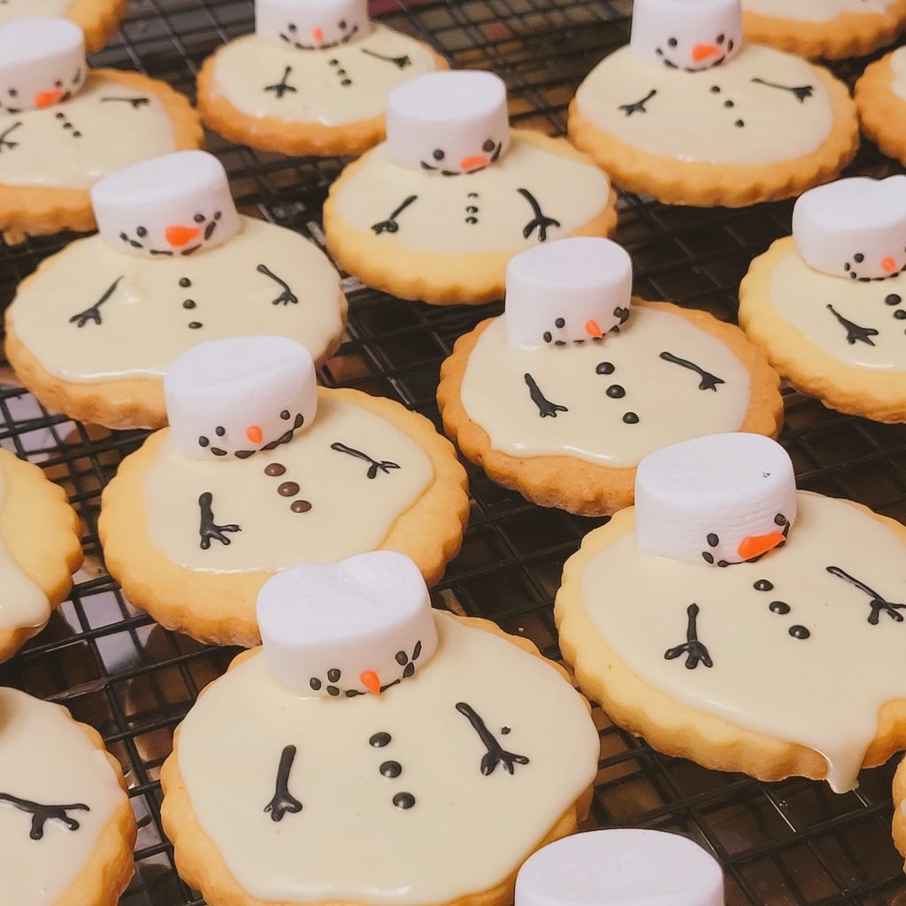 bbinbaking's tweet photo. 크리스마스때 만든 것들 https://t.co/SAe31ebJT6