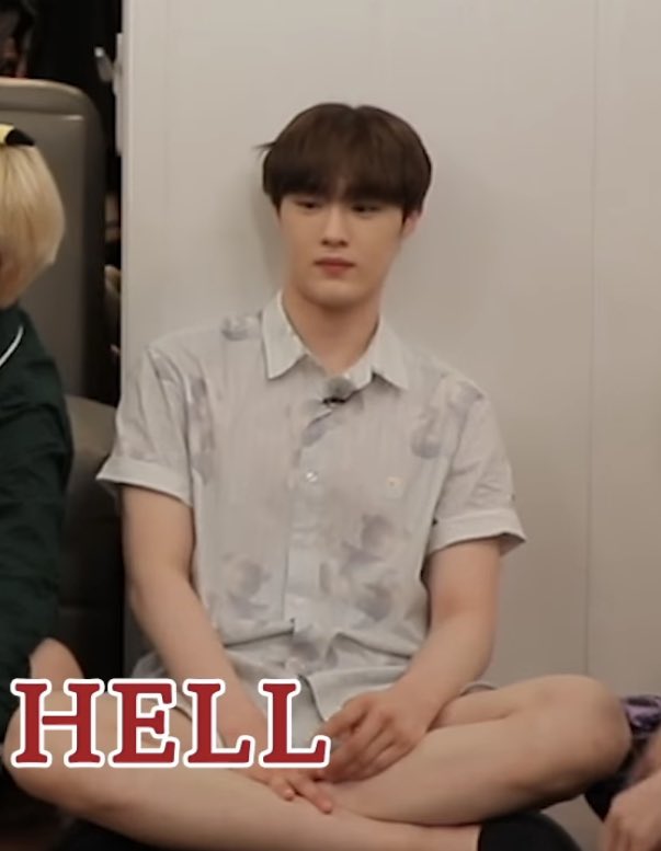 머리카락 삐쭉 티어나온거 진자 너무 기엽지안냐........?