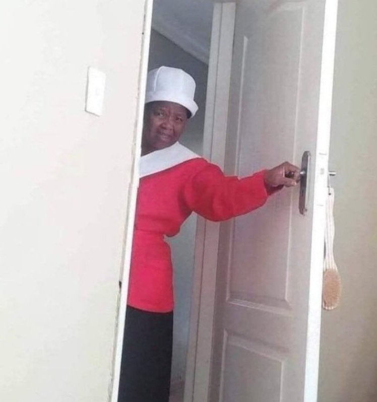 AliQuqiiz's tweet photo. Njeri, amsha Bwana yako. Hiyo kitu ameinua inaeza rarua sheets zangu https://t.co/Tg7WTeGH5a
