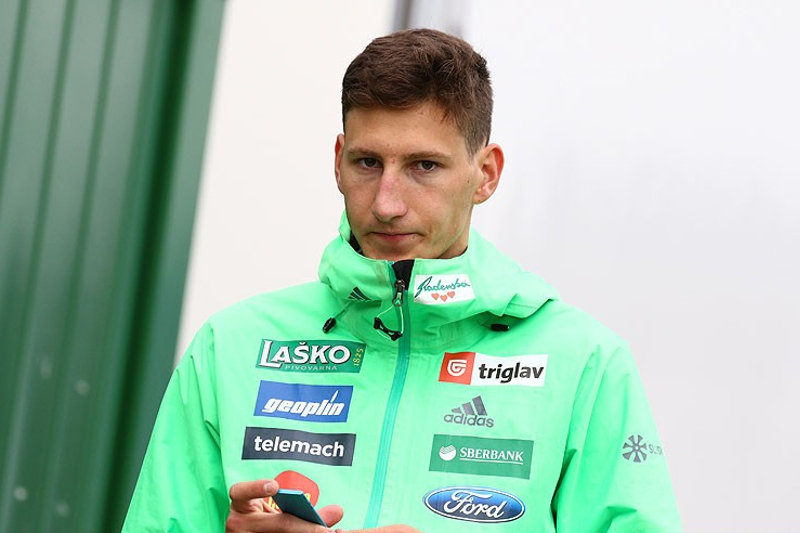 marcin_szemraj's tweet photo. 🗓️Dokładnie🔟 lat temu Nejc #Dezman 🇸🇮 zadebiutował w konkursie ind. PŚ.
W zawodach najwyżej rangi wystąpił 65 razy (najwyższa pozycja - 7. #Sapporo 🇯🇵 2014). W czerwcu 2019 r. zakończył karierę (miał wówczas niespełna 27 lat).
#skijumpingfamily #ZimaJestNasza
Fot. T.Mieczyński https://t.co/MXE7W29agk