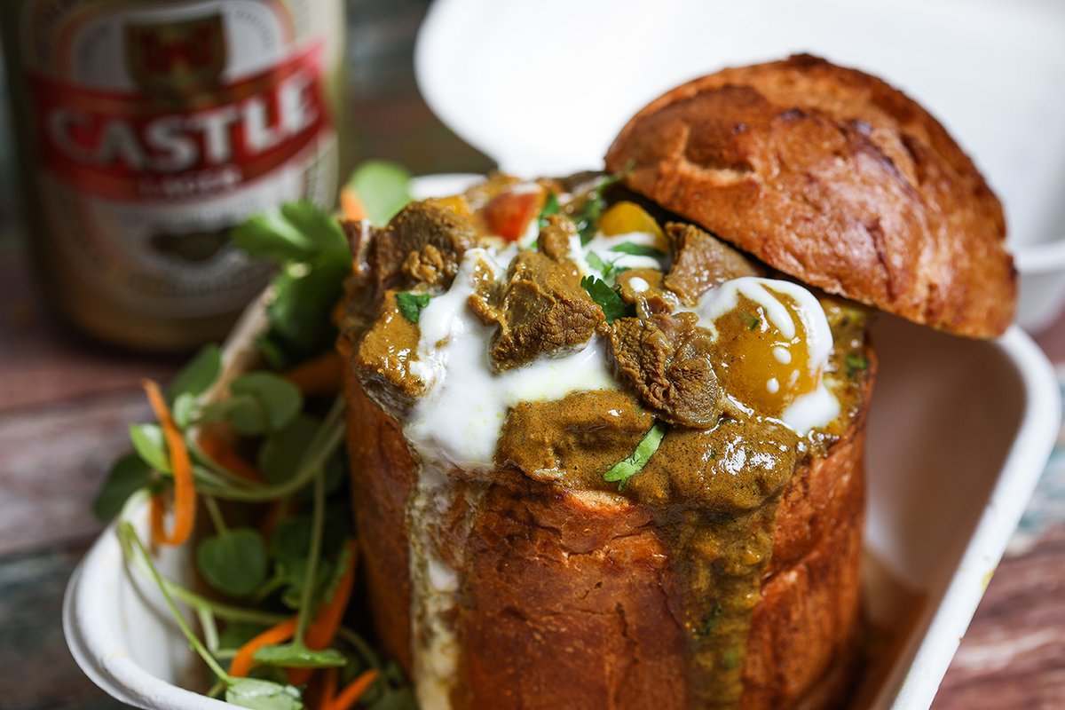 Boxing Day Bunny Chow!! 

Happy Days! 🤤

.

#bunnychow #southafricanbunnychow #boxingday2021