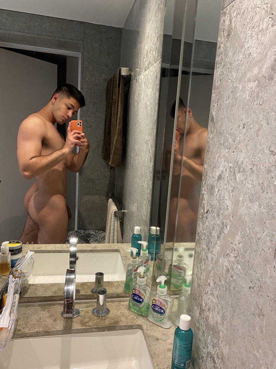 futurisdick's tweet photo. https://t.co/g5XCyaMkOv