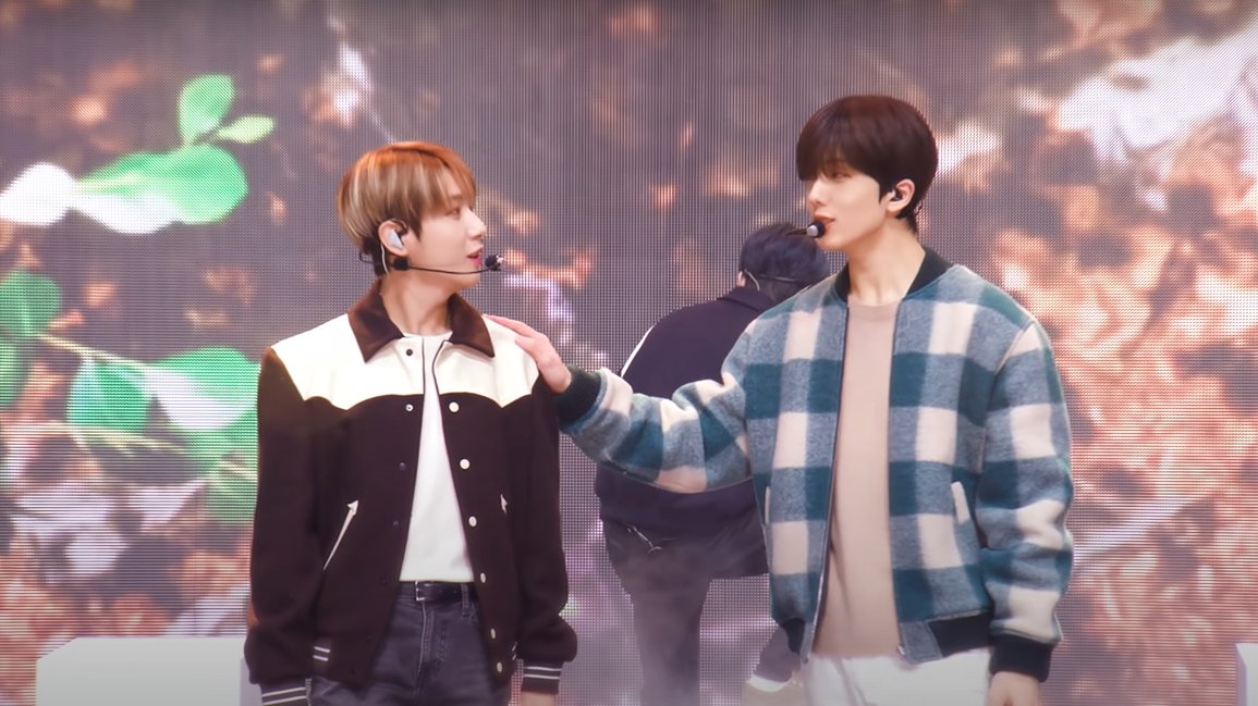 moonyunhinged's tweet image. AAAAHHHH RENSUNG KIYOWO 🥺🥲

#NCT2021 #Beautiful #PerformanceStage
#NCT #Universe #NCT_Universe
#NCT127  #NCTDREAM  #WayV