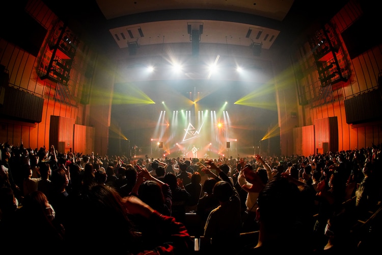 natalie_mu's tweet photo. 【ライブレポート】ReN念願の「ReNBRANDT」ツアー完遂、東京にはまさかのゲスト登場（写真23枚）
https://t.co/Czl518wWE1

#ReN #ReNBRANDT #Taka #ワンオク https://t.co/ohMXyzjjTE