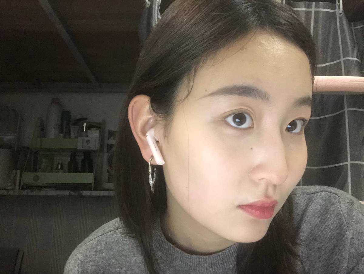 Anieellly's tweet photo. 脸盘好大🥺 https://t.co/pjyJDMZjNq