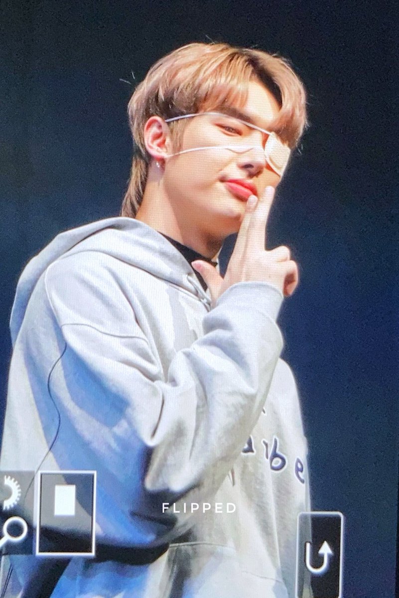 flipped0809's tweet image. 211226 #ATEEZ #에이티즈 #MINGI #민기 #SONGMINGI #송민기 #널설레게해줄게