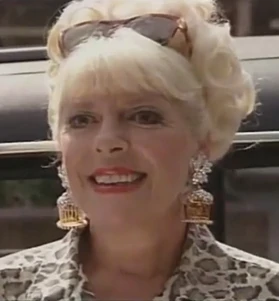 Corriepedia's tweet photo. "As I see it love, when we go through lousy experiences we've got two choices. We either grow stronger from it, or we grow weaker. Which one's down to you." #BetGilroy #ClassicCorrie #CorrieQuotes #AdeleRose https://t.co/8bEASkmZV9