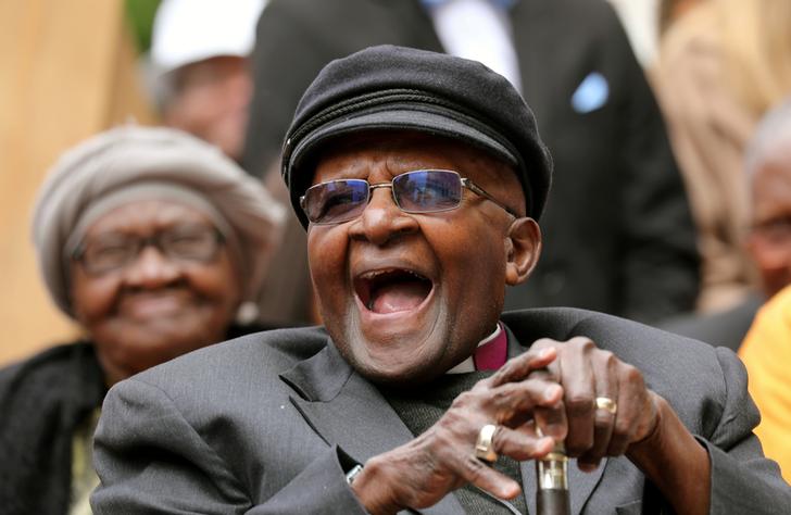 Archbishop Desmond Tutu, Nobel Peace Prize laureate and veteran of South Africa's struggle against white minority rule, has died aged 90, the presidency said on Sunday. reuters.com/world/africa/s…