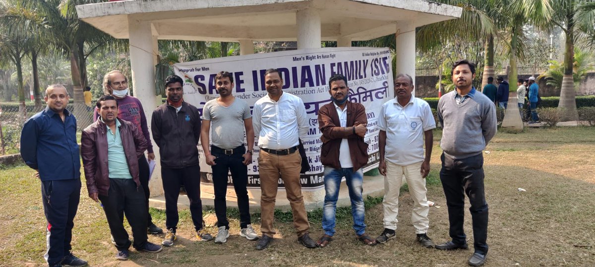 PrahaladPrasa13's tweet photo. SIF Jharkhand Sunday weekly meeting in Oxygen Park Morabadi Ranchi on 26.12.21. @JharkhandSif @RanchiSif @SIFChtg @SIFHyderabad @vaastavngo @SIFKtka https://t.co/hz5RSnAqbl