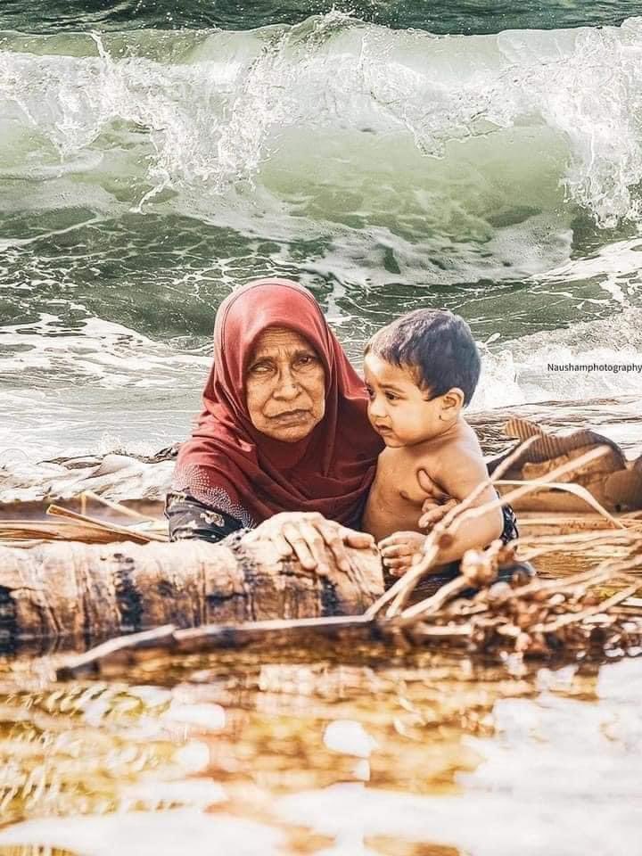 ahmed_nihan's tweet image. 26 ޑިސެމްބަރު 2004 ގެ ސުނާމީ ކާރިޘާގައި ދިވެހިން ދެއްކި އެއްބައިވަންތަ ކަމަކީ ނަމޫނާ އެކެވެ. އެ ކާރިޘާ ގައި އަޅުގަނޑުމެންނާއި ވަކިވެދިޔަ އެންމެހާ އަޚުންނާއި އުޚުތުންނަށް ސުވަރުގޭގެ މަތިވެރި ނިޢުމަތް މިންވަރުކުރައްވާށިއެވެ. 
#NationalUnityDay2021