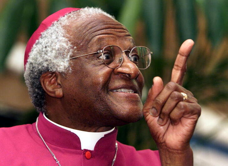 "Like falling in love" is how Archbishop Desmond Tutu described voting in South Africa's first democratic election in 1994, a remark that captured both his puckish humour and his profound emotions after decades fighting apartheid. reuters.com/world/africa/s…