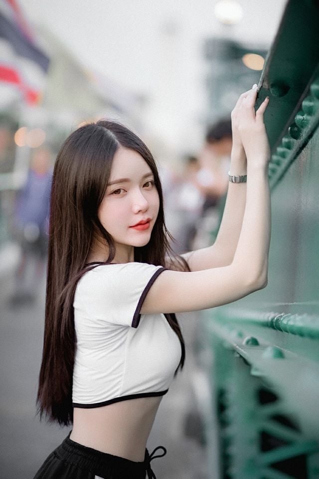 SuttitarK's tweet photo. -ปีนี้เผลอไปทำให้แฟนใครหวั่นไหวก็ขอโทษด้วยนะ พอดีแซ่บ🤫🎄💚 https://t.co/j9kCSB43cs