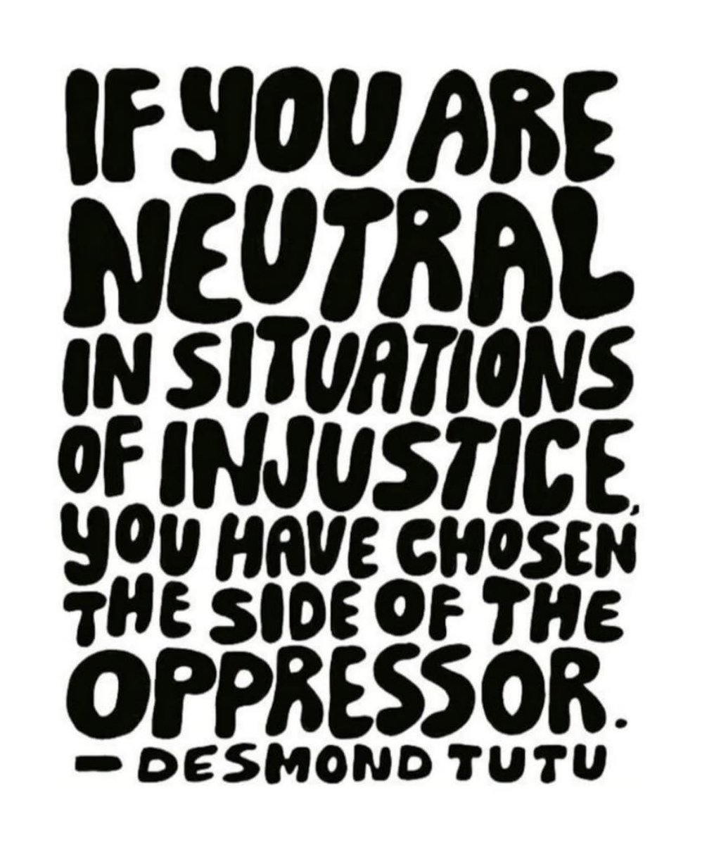 Saluer la mémoire de Desmond Tutu (1931-2021) le jour de sa mort, c’est s’engager à être fidèle à son principe de vie : ne jamais rester indifférent face aux injustices, lutter contre les oppressions qui les ont créées.