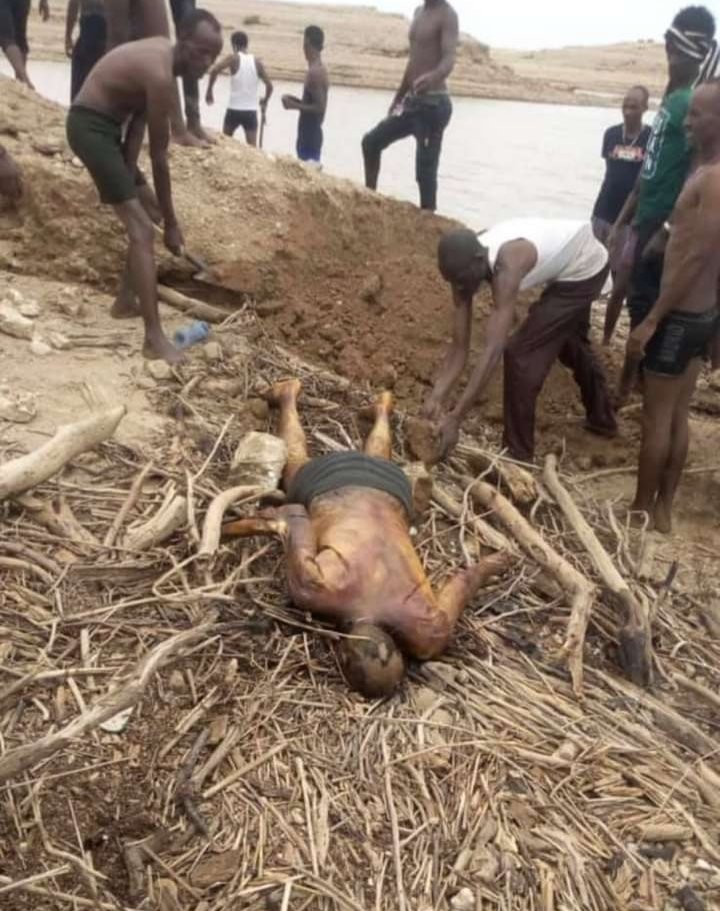 mahi_tigray's tweet photo. #Humora  😭😭😭💔💔💔
Western Tigray genocide by the trial forces( Eritrean, Ethiopian and Amhara regional forces) #StopTigrayGenocide  #StopWarOnTigray #StopBombingTigray #StopDroneAttacks @hrw @USAmbUN @JoeBiden https://t.co/cKeVPugtr0