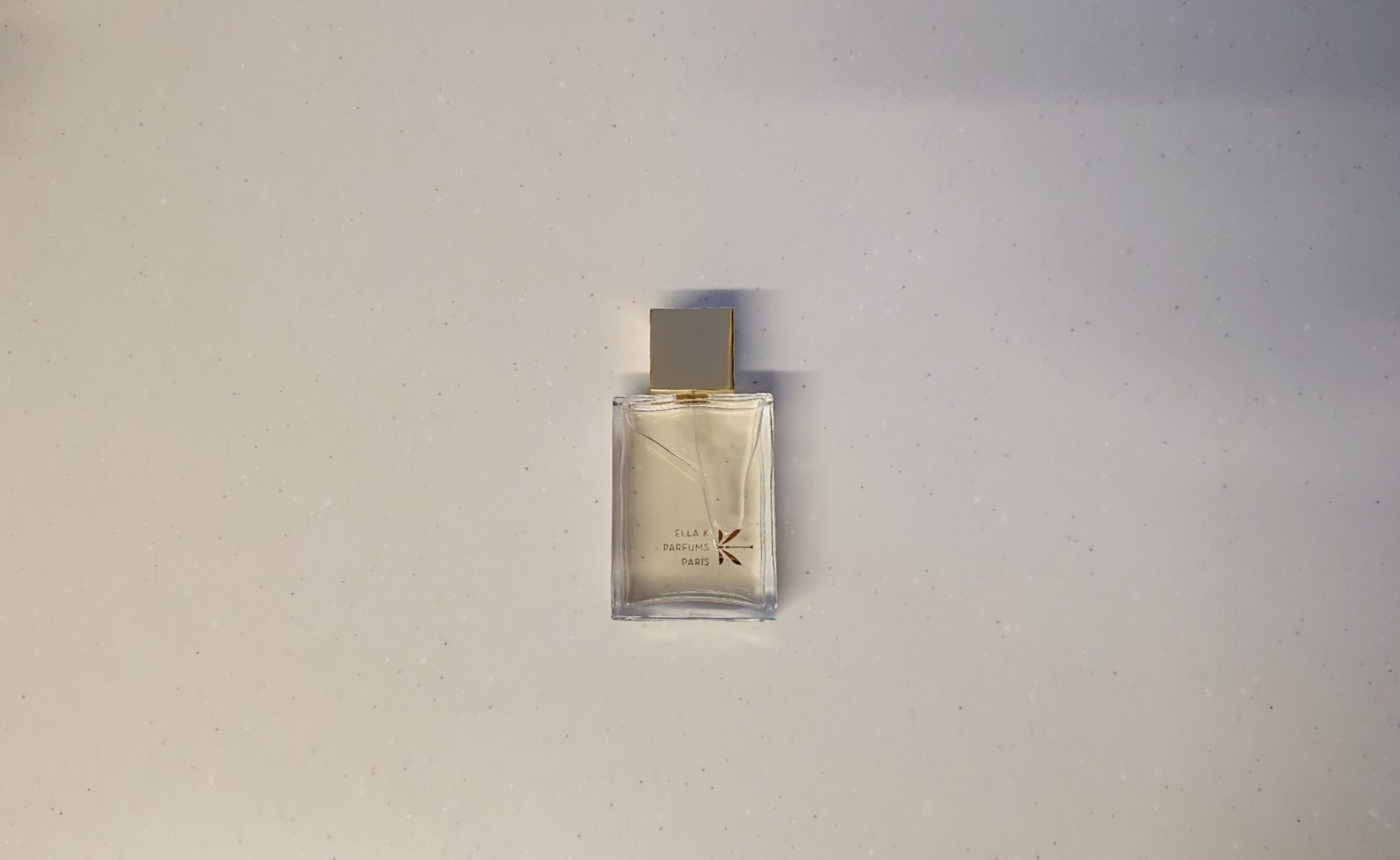 ほぼ新品】 ELLA K エラケイ カラハリの叫び オードパルファン 70ml