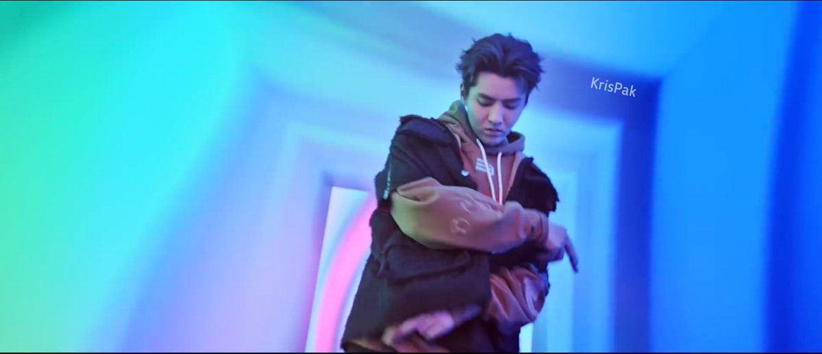 KrisWuPakistan's tweet image. "The most important thing is you, yourself 👍"

#Kriswu #Wuyifan #krispak #KrisWuEdits (3)
Cc: jiaheng7923 💖