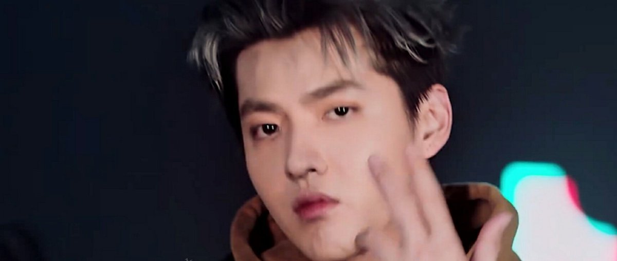 KrisWuPakistan's tweet image. Wishing that you come back safely✨👍

#kriswu #KrisWuEdits #KrisPak 
Cc: daniellemob