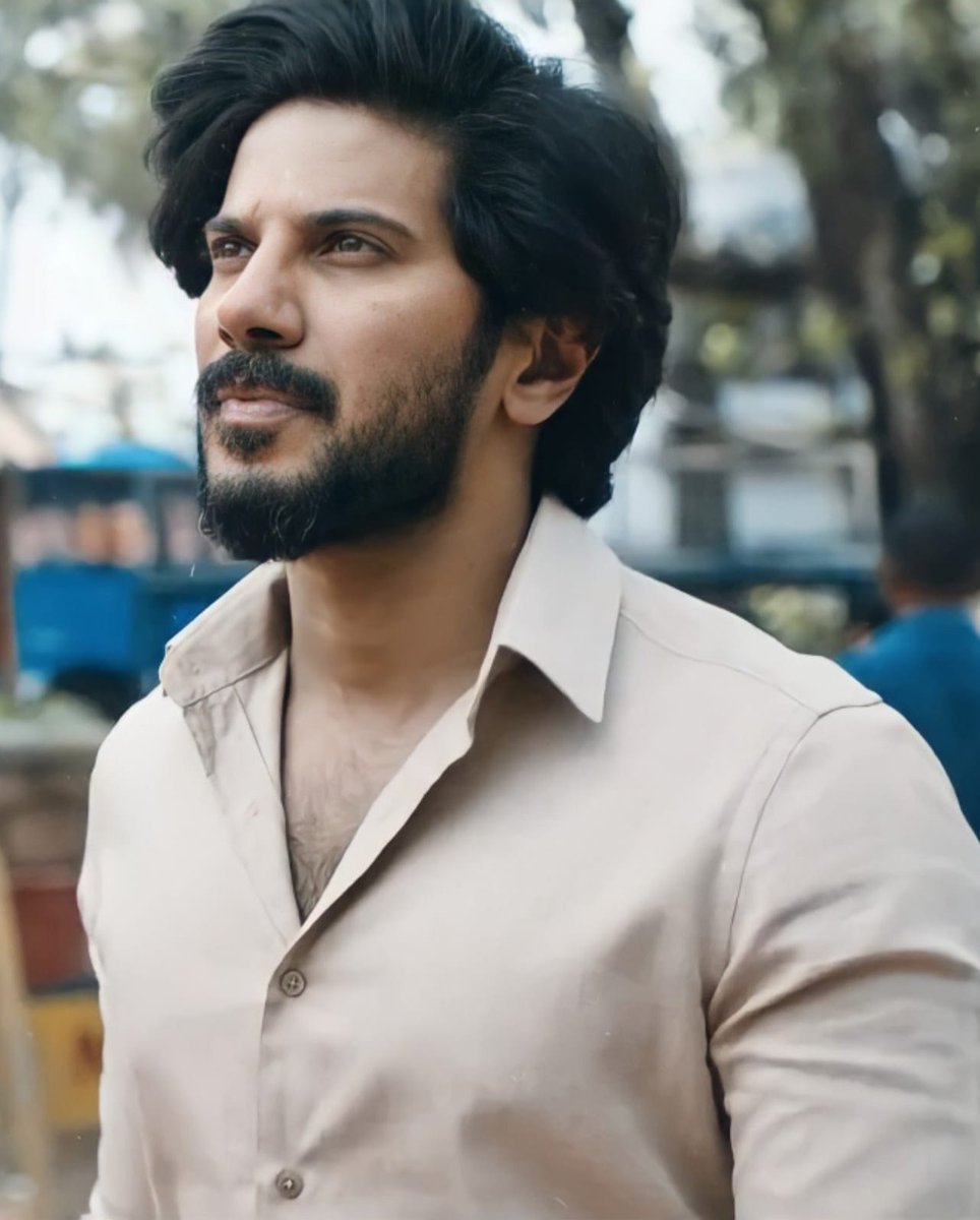 Thecinema65's tweet photo. #DulquerSalmaan Stills From #Salute

@dulQuer https://t.co/zcWsLI8UCZ