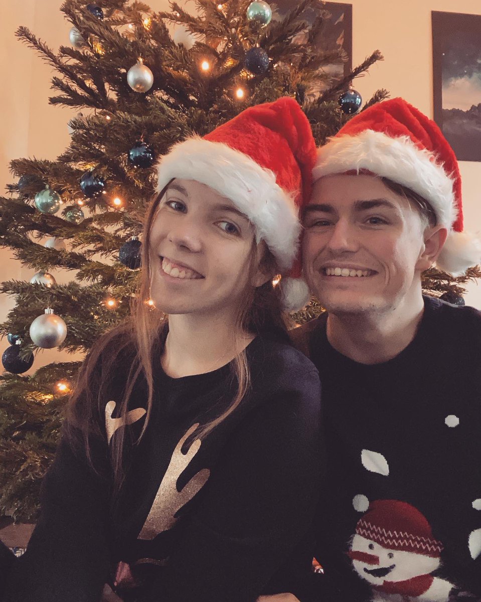 DutchSimGirl's tweet image. Merry Christmas everyone!! 🎄🎄