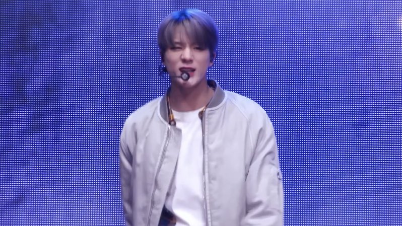 FILESLJN's tweet photo. beautiful #jeno 💙 https://t.co/hq5HpUqh8P