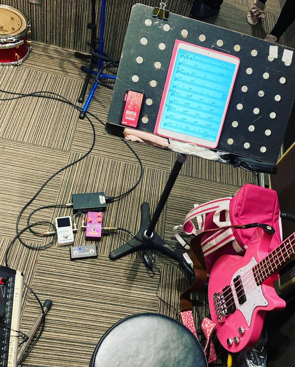 nomachan_303's tweet image. そして午後から町田Yokota Base Studioにてレコーディングミッション。
ドラマーは初めましての砂糖しんさん☆*:.｡. o(≧▽≦)o .｡.:*☆
#yokotabasestudio #kzonebass #kzguitarworks #drstrings #drstringsneon #キクタニミュージック #のまぐちひろし #soundwavelab