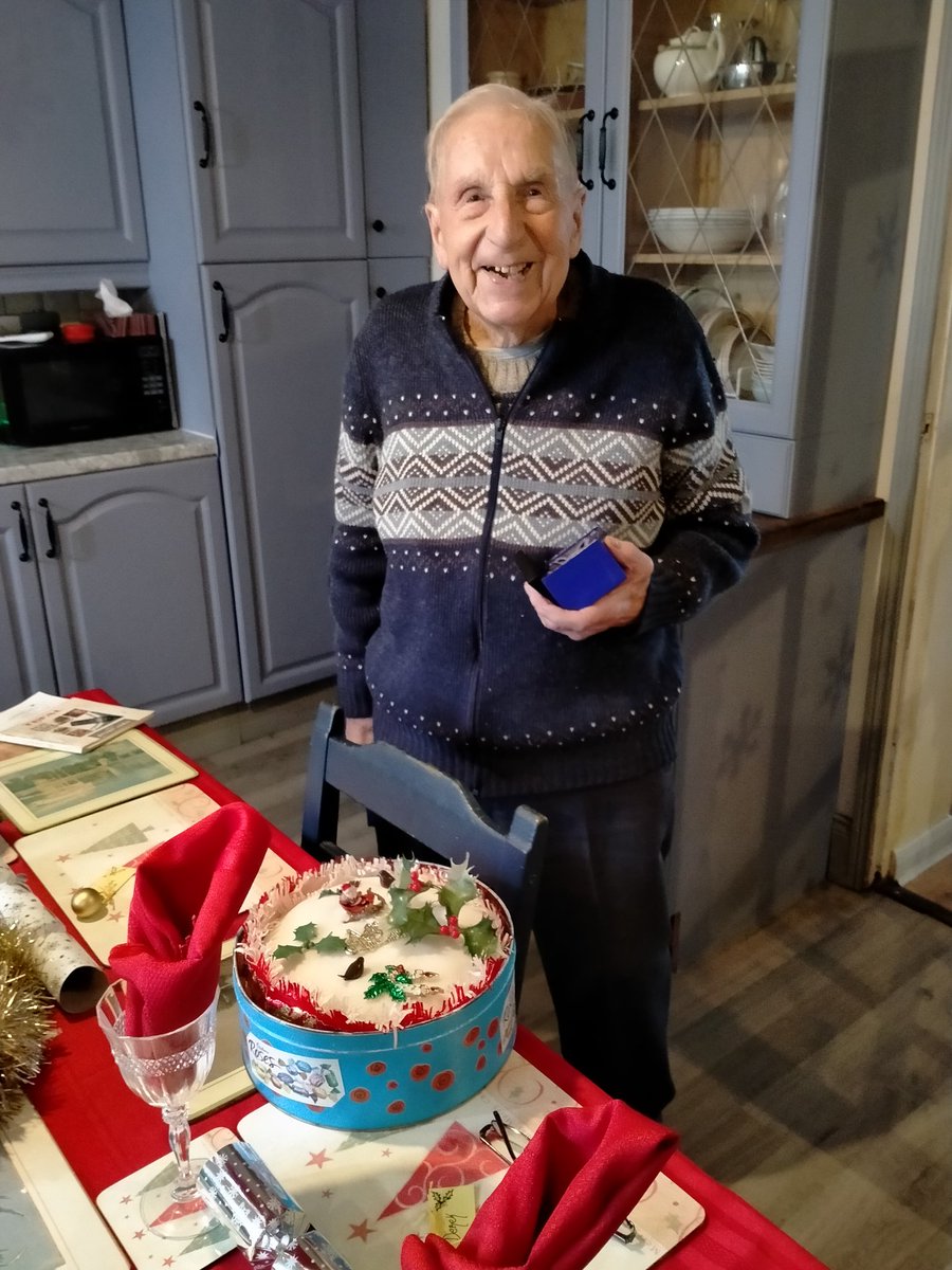 My tweets usually disappear into the void but I thought I would post this. My nearly 95 year old dad made a cake and he's very proud of it 😊. #ChristmasDay #ChristmasAtHome #Familylove #dad
