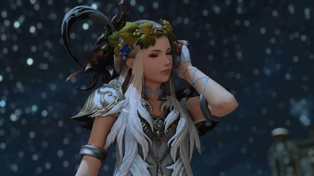 NeathDarkWaters's tweet photo. Max ranked all 6 zones for this headdress 🥲🍇 https://t.co/U3aAsVkqvy