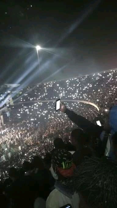 chadaneneh1759's tweet photo. God bless every Shatta movement Fan who made up the history Last night.#FreedomWaveConvert was a sold out Show, Historically Unmatched Concert this year by any Artist in Ghana π¬π.
@shattawalegh β
@AmgMedikal β
#DTBππββ€οΈ https://t.co/Oo8srqWCWZ