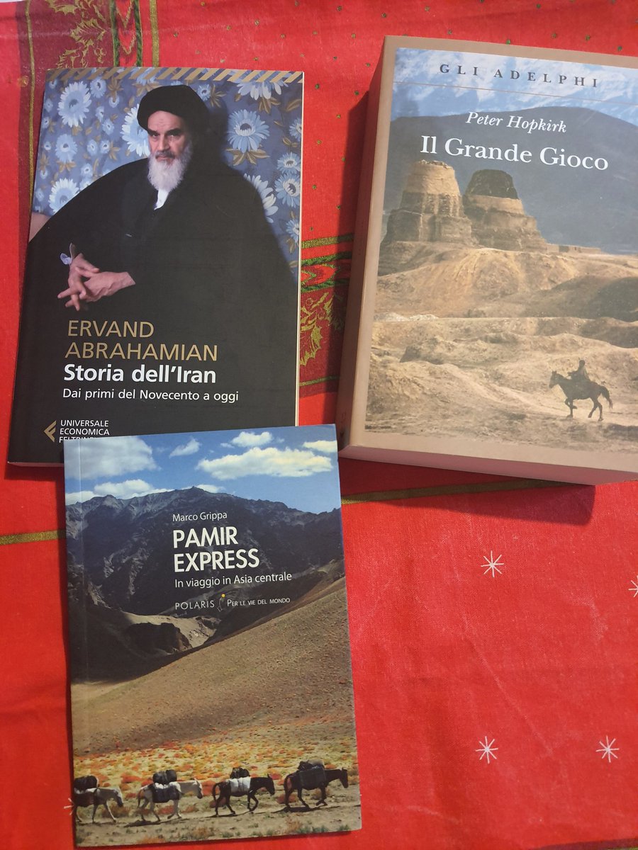 adeoli1011's tweet photo. A #Natale mi sono regalata un sacco di libri.
Tra questi non possono mai mancare testi che parlino dell'#asiacentrale, una mia grande passione.
#librianatale https://t.co/T0FvxJAUFP