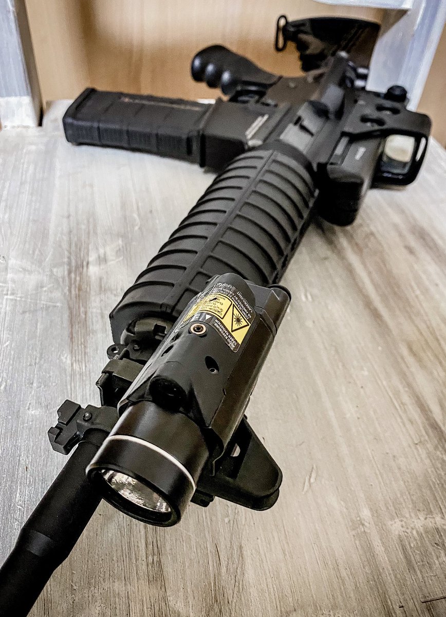 gon1981s's tweet photo. RRA 2015カタログベース
Entry Tactical LAR-15LE 16inch
Light:Streamlight TLR2
Sight:RRA Dominator2 Eotech552 旧刻
Made by @DEFCON_tactical
Entry Tacticalベースでこれがしたかった!☺️🇺🇸✨w
#LE装備 #LE #RRA #LAR15 https://t.co/Rsw9AAWoQa