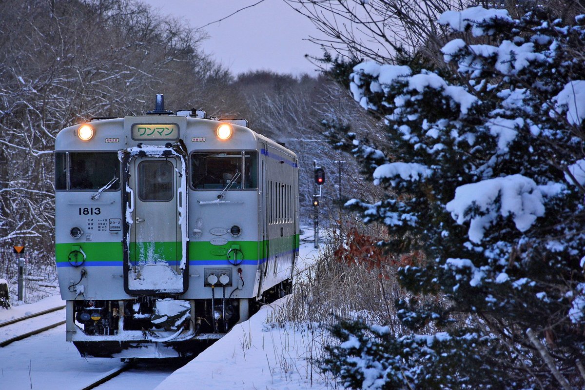 hakodate_r228's tweet photo. 銚子口駅  キハ40交換シーン
2842D  キハ40-1792
2841D  キハ40-1813
あまり上手く撮れなかったが良い記録になったと思う。

2021.12.13  撮影 https://t.co/yeJjwDhUwZ