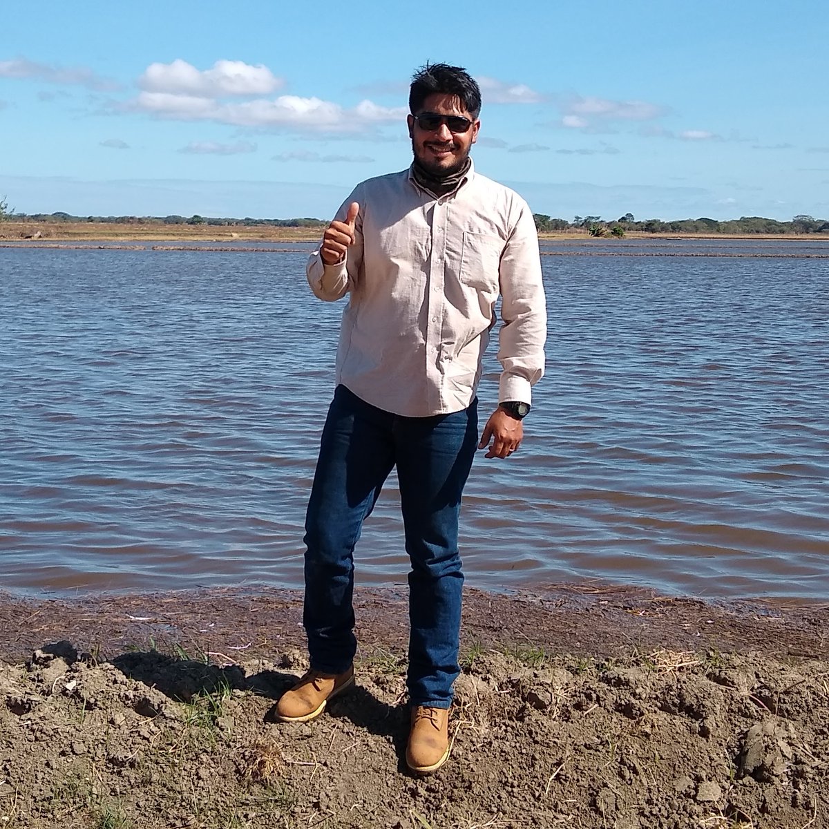 jesusadrianve's tweet photo. #NuevaFotoDePerfil https://t.co/HlbTyHp7rR