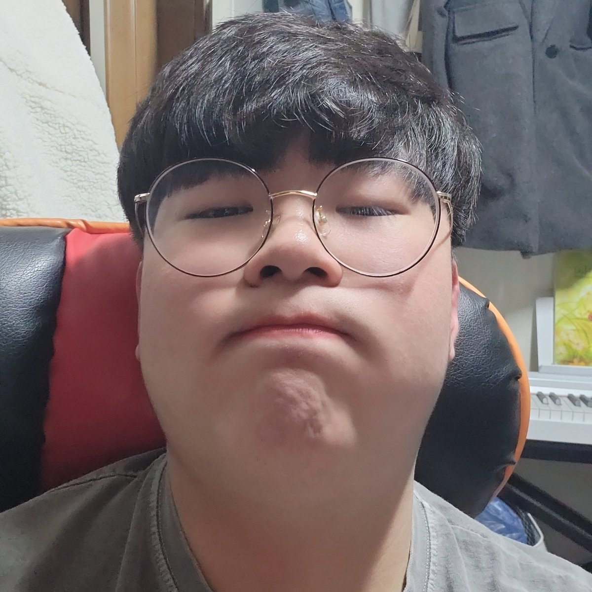 hanyul580's tweet photo. #NewProfilePic https://t.co/85JP8Zq0pR