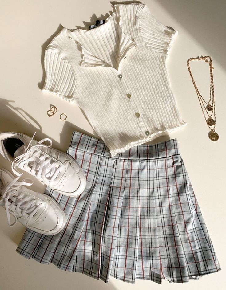 Regalitos de Navidad wiii
|| <a href="/BrookeeeSmithh/">Brooke Smith</a> || @RaquelM96685731 || @DanielaRicci_ || @SeleneRowle_ 
Esperó os guste 💞