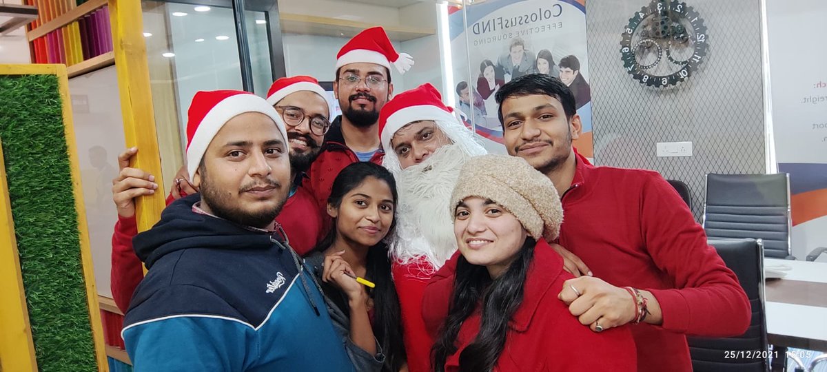 colossus_tex's tweet photo. Christmas is a season of great joy, a time for remembering the past and hoping for the future. Colossus Family came together to celebrate the Christmas. Team CT celebrating a glittery, sparkly & joyful Christmas!
Merry Christmas from us to you!
#Christmas #Colossustex #Xmas https://t.co/YGgRMLRCq8
