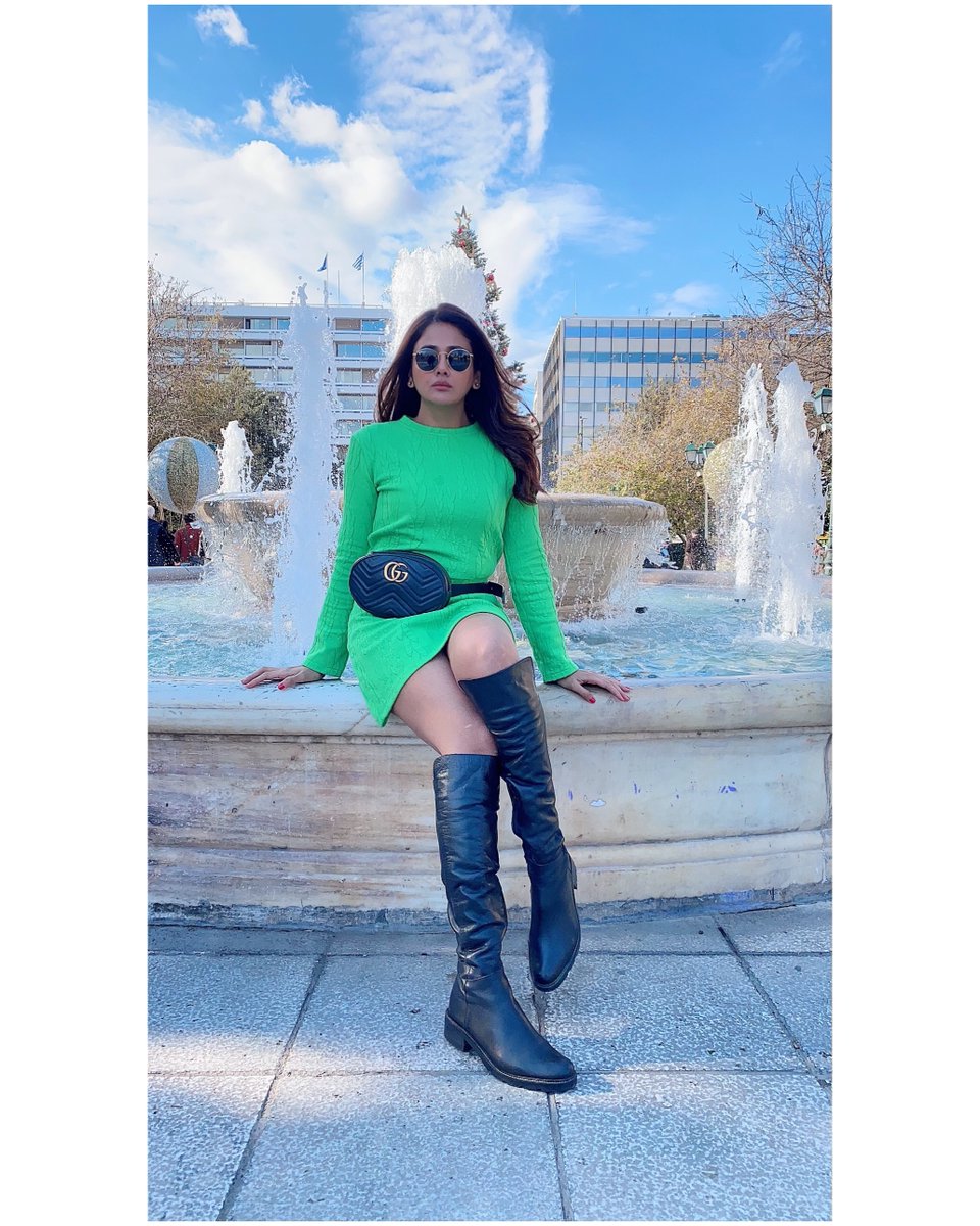 🧝‍♀️🎄

#PYStyleFile #PYTravels #TravelDiaries #VacationModeOn #SundayVibes #GreeceTravel #GreenOutfit #LoveForBoots #OOTDCasual #StylishLook