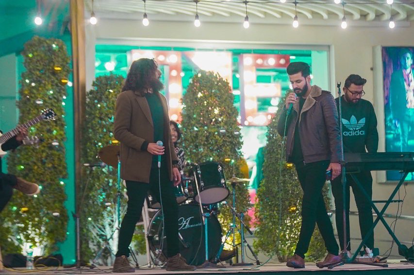 amazonmallpk's tweet photo. Highlights from the power-packed performance of Parwaaz the Band at Amazon Outlet Mall yesterday! 🥁🎶🎸

Stay tuned for more of such events.

#Concert #Islamabad #Rawalpindi #Music #AmazonOutletMall https://t.co/UeVYPfvpOq