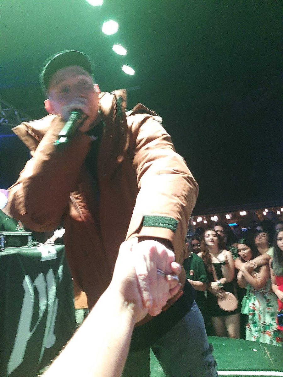 MariSZg_'s tweet photo. Agora pronto.. conheci o homem da minha vidaa🤩🤩❤ @pkfreestyleiro obrigada pelo show e pelo carinho meu amoor https://t.co/4OCsjyVv9B