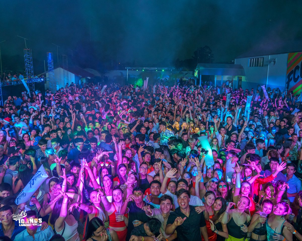 CL_group_fcion's tweet photo. • 📷 FOTOS 🆑 24D 🔥🔥 ▶️▶️INGRESÁ a nuestra FANPAGE 📷 #EXPLOTAO ⚡🎅🏿 https://t.co/yjuWhCtYUi