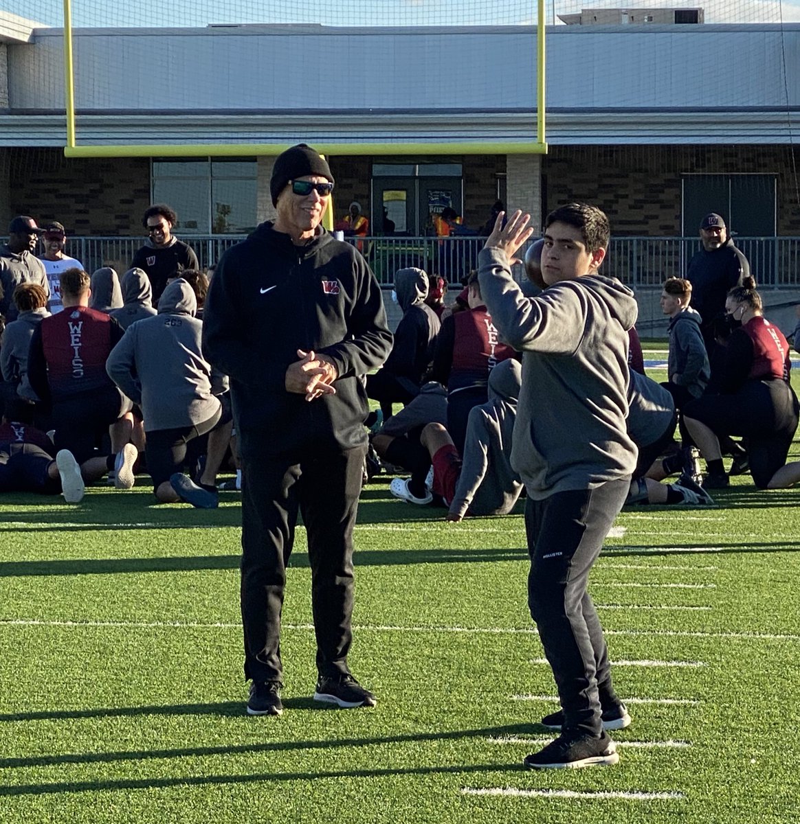 Happy Birthday <a href="/CoachVanTheMan/">Steve Van Meter</a>‼️ Thank you for everything!!