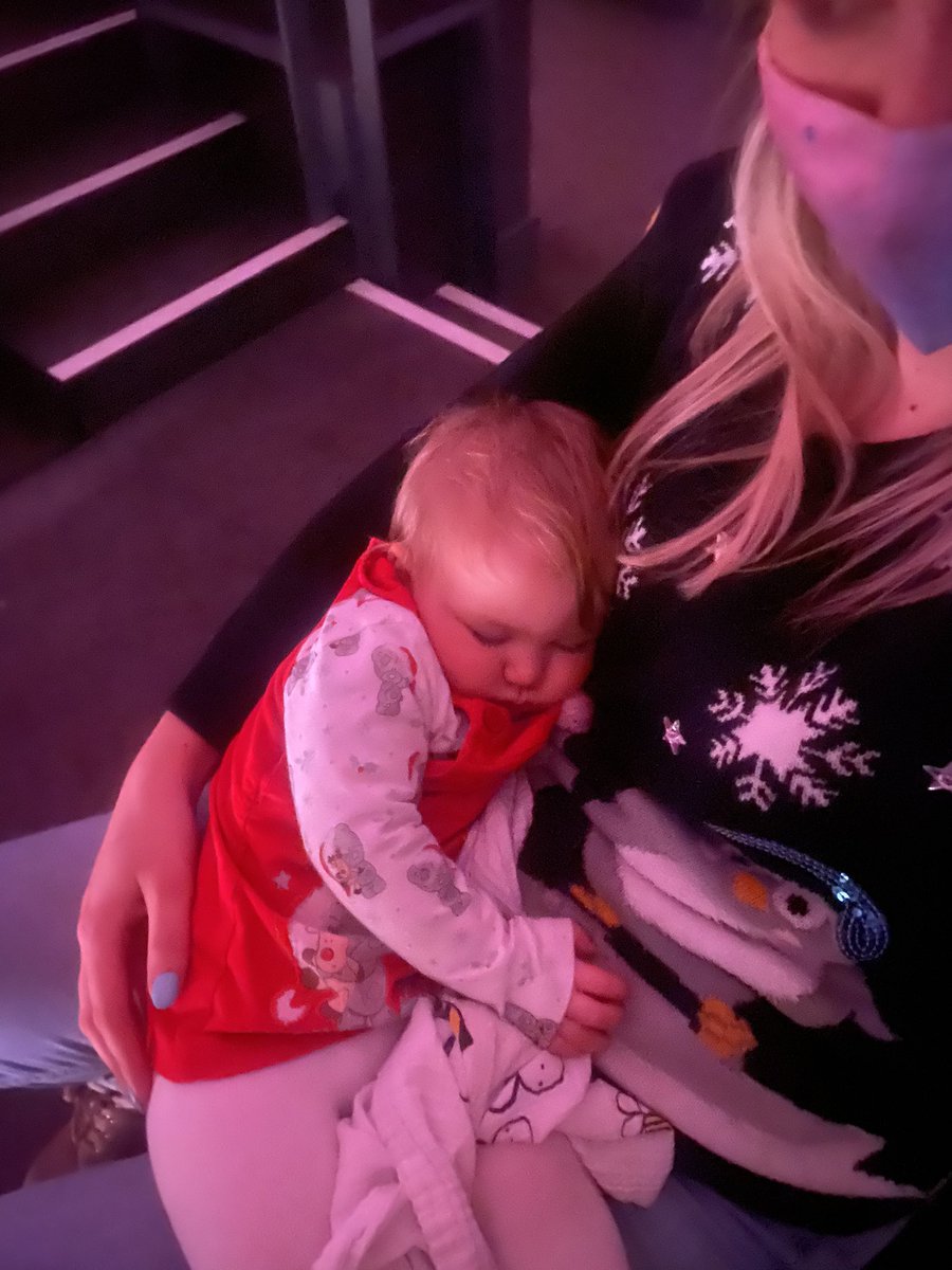 BeckaaayH's tweet photo. Mila couldn’t manage the full panto but it was amazing as always. Better even. Long may it continue. 🤍 #firsteverpanto @Jonny_Wilkes @Christian2178 @KaiKaiOwen https://t.co/lMuSVoka9I