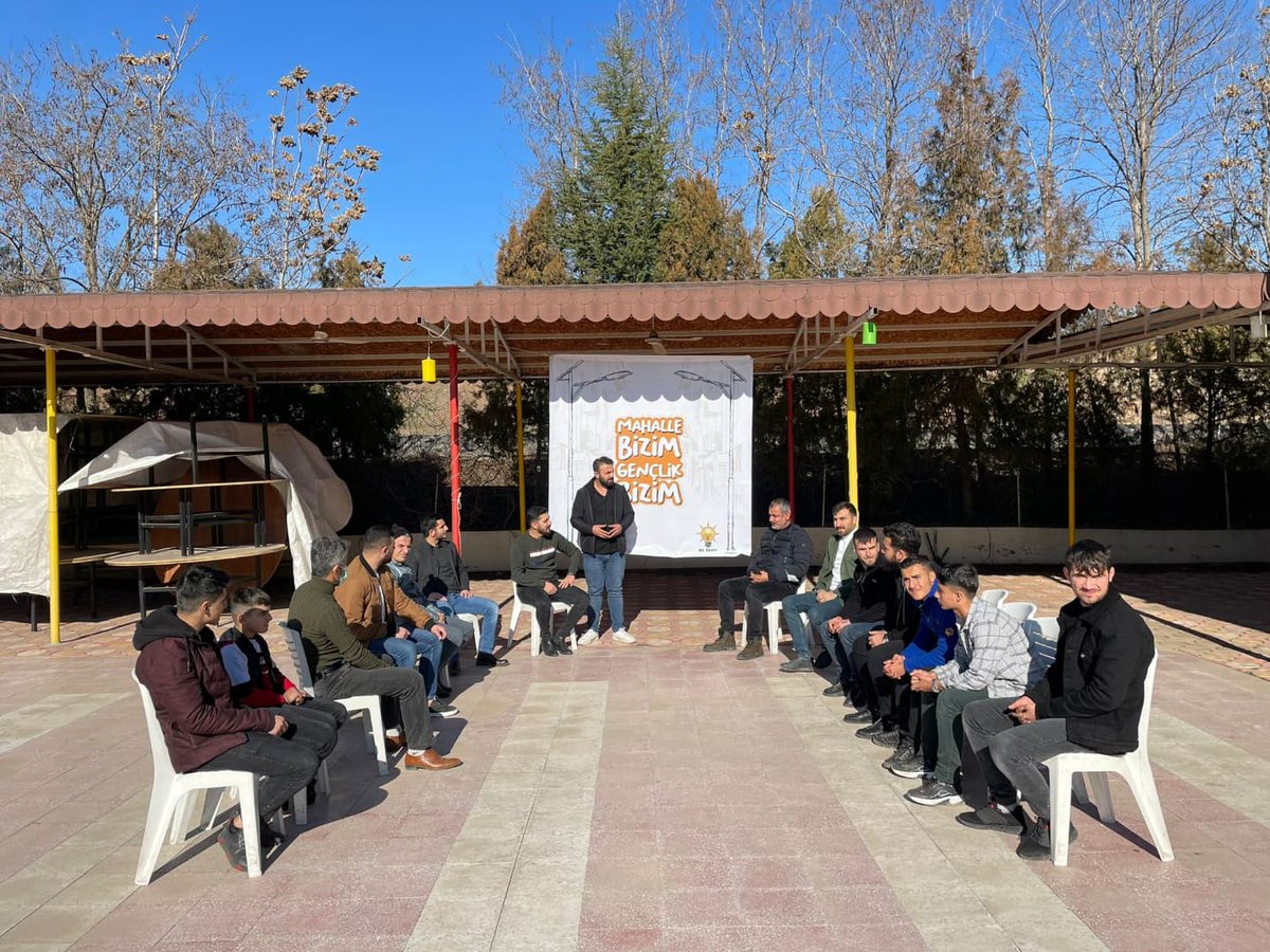 #mahallebizimgençlikbizim 

Programı kapsamında, Sanayi Mahallemizde Genç Kardeşlerimizle bir araya gelmeye devam ediyoruz .
@MahsumMelikoglu 
<a href="/eyupkadirinan/">Eyyüp Kadir İnan</a> 
<a href="/makifagirman/">Mehmet Akif AĞIRMAN</a>