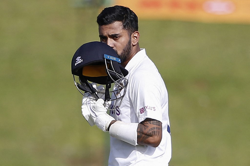 cricketnext's tweet photo. #INDvsSA #SAvsIND 

A memorable day for KL Rahul 

Day 1 in Pictures: https://t.co/Dn5QAdDuIc https://t.co/IoPSNH5jcX